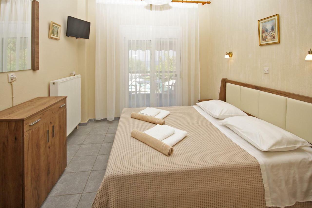 Funbeach Rooms Neos Marmaras Exterior foto